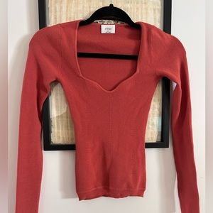 Like new, Aritzia Wilfred Sculpt Knit long sleeve top